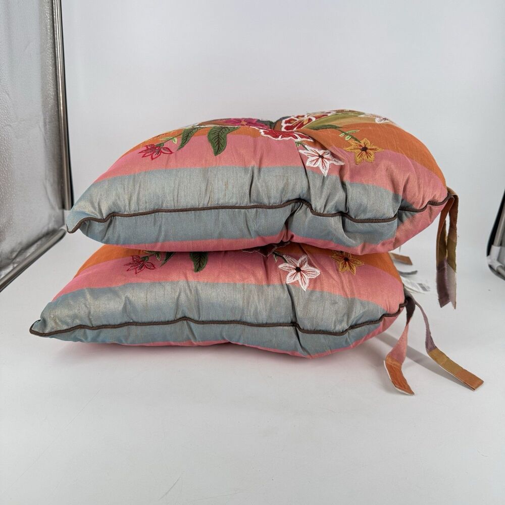 Pier 1 Imports Set of 2 Chair Cushions Floral Embroidered Tufted 17x17 Ties - Picture 7 of 9